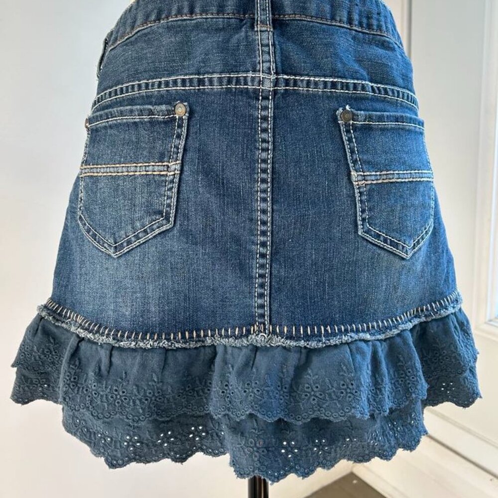 Twik Denim Mini Skirt With Dusty Blue Lace Hem And Paisley‑Lined Pockets – US 8 - Picture 6 of 9